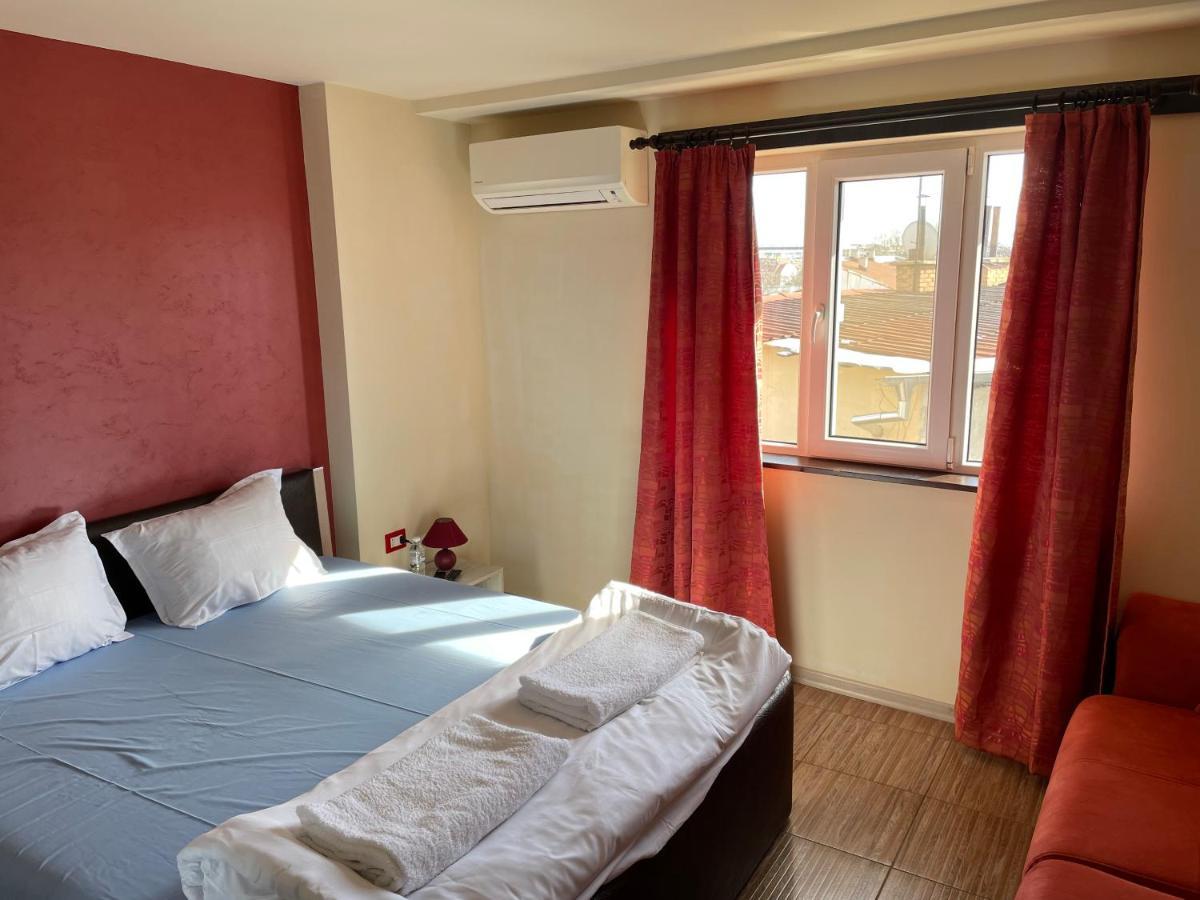 Manana House Hotel Plovdiv Buitenkant foto