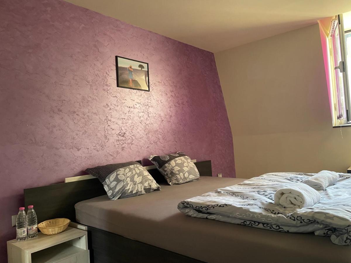 Manana House Hotel Plovdiv Buitenkant foto